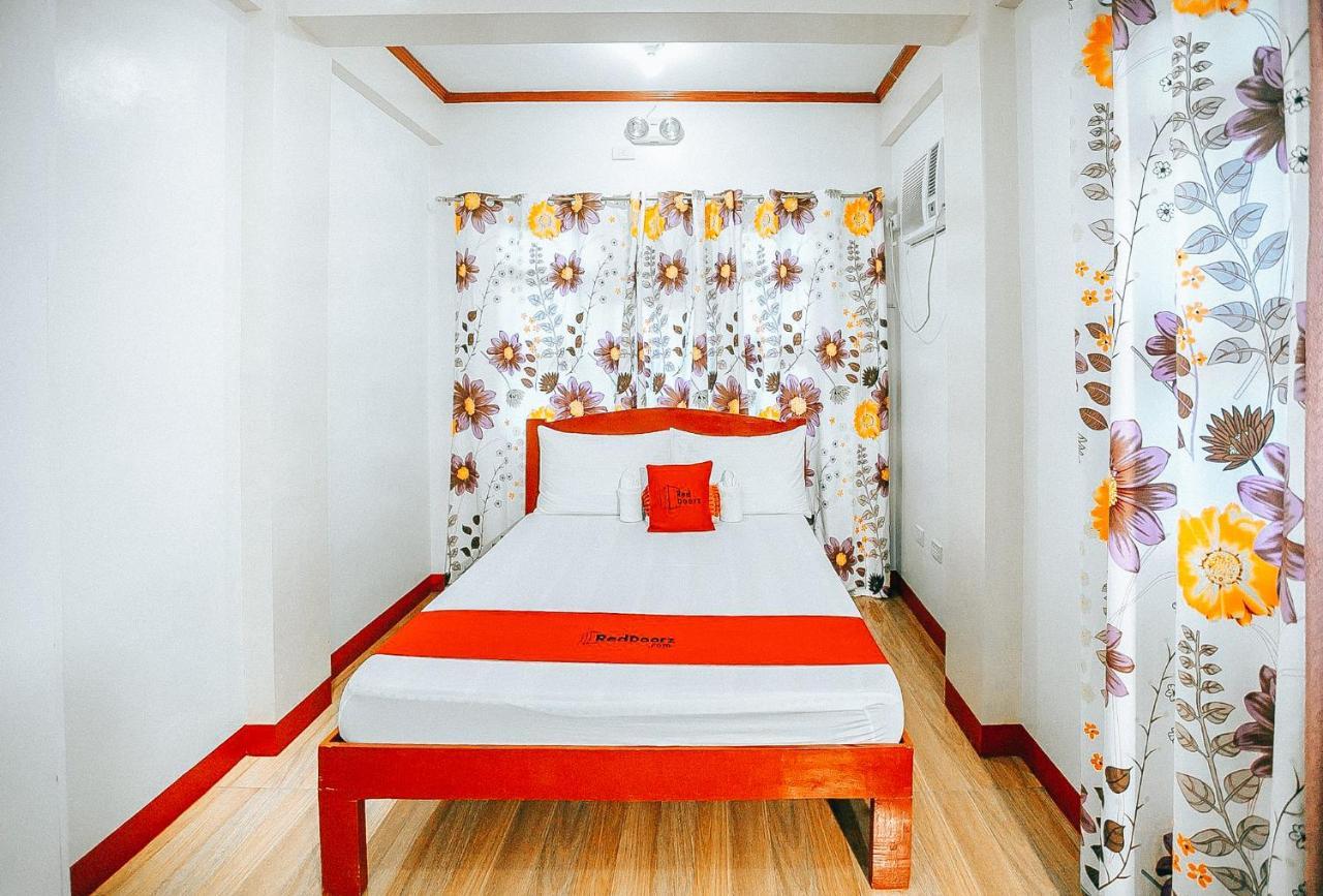 Reddoorz At S & L Apartelle Daraga Albay Legazpi Eksteriør billede